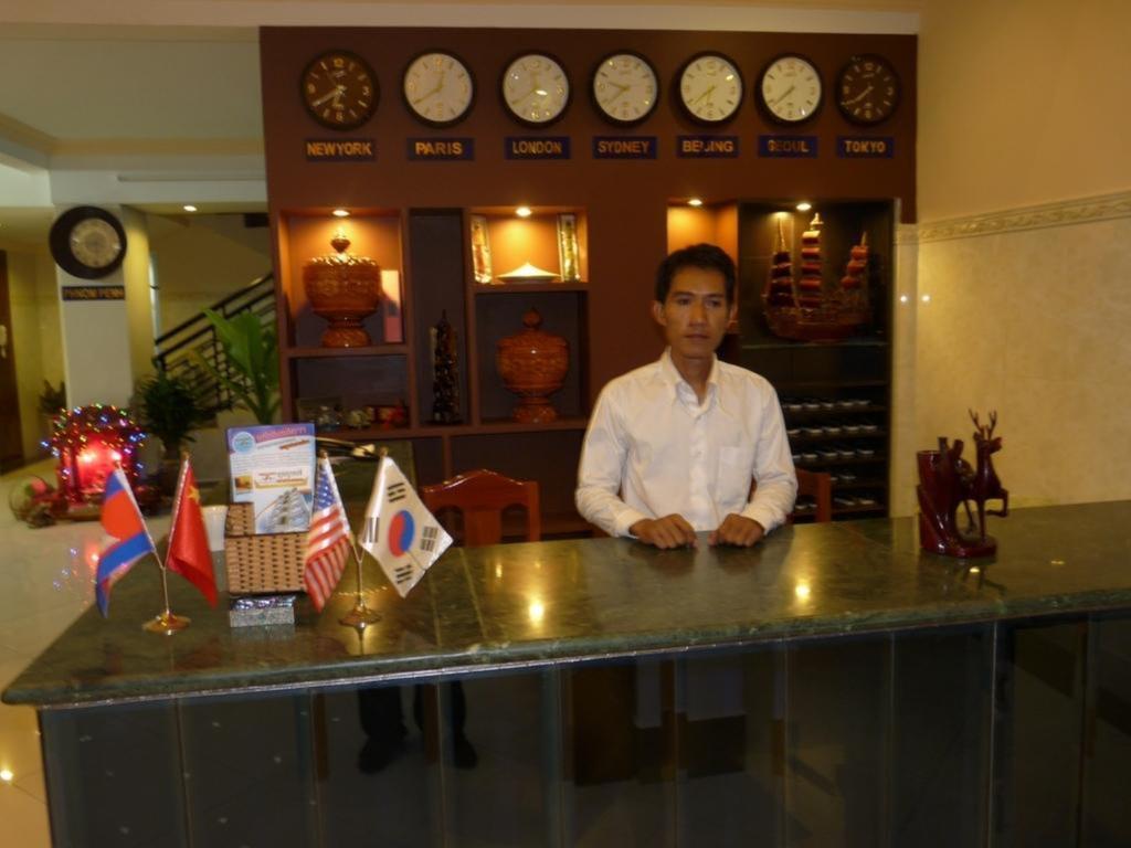 Hi Land Hotel พนมเปญ ภายนอก รูปภาพ